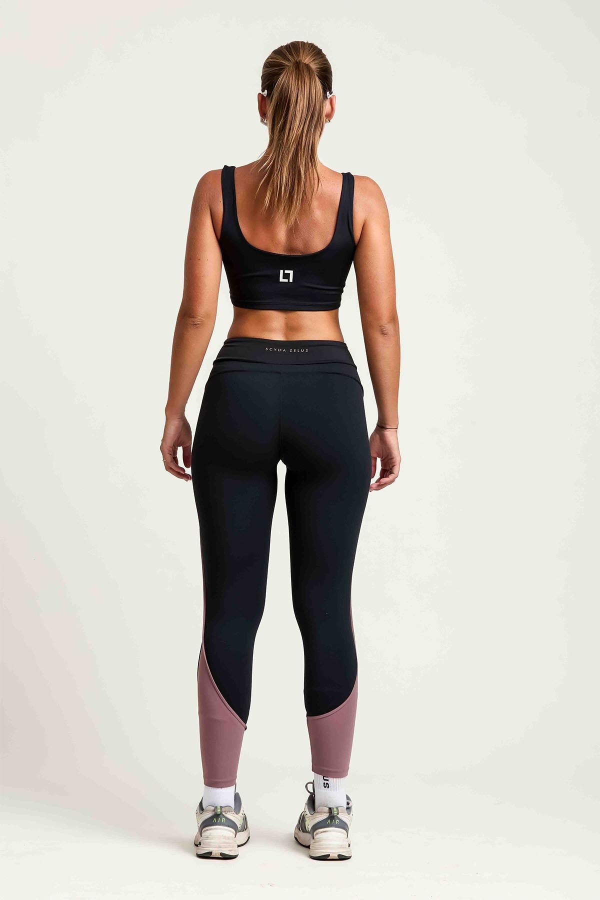 Dual Strike Legging