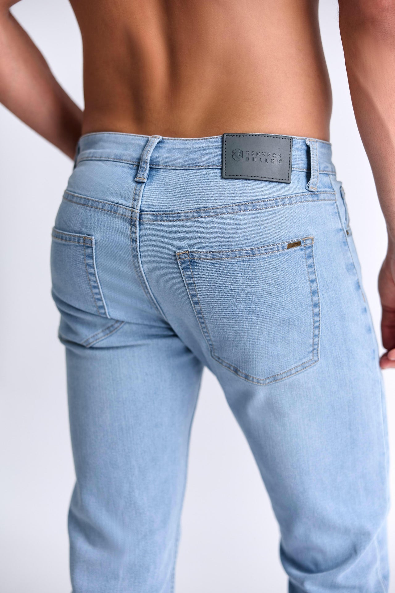 Relaxed Straight Denim (INSEAM 30")