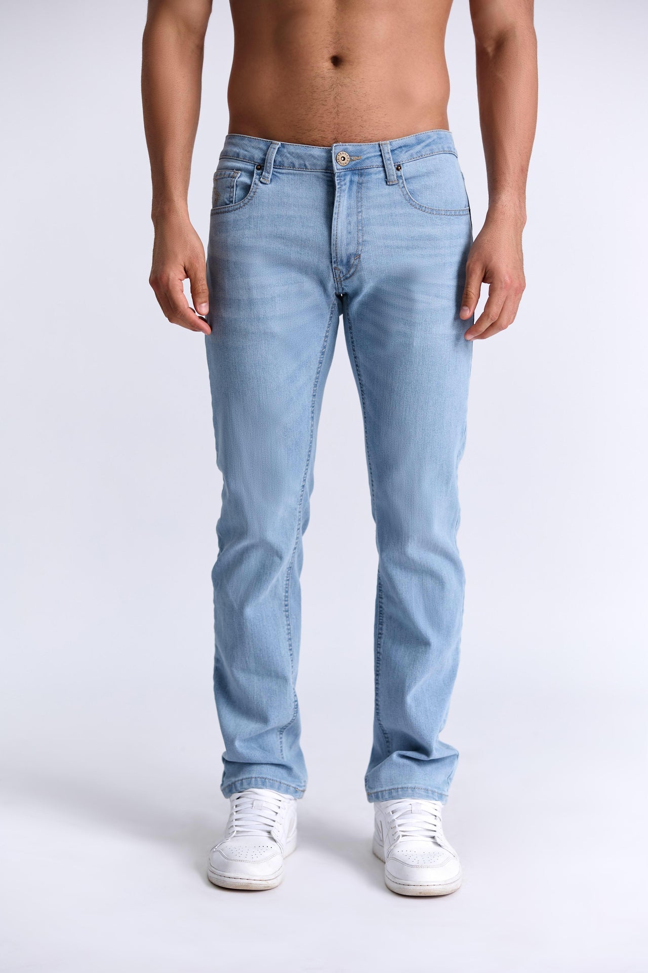 Relaxed Straight Denim (INSEAM 32")