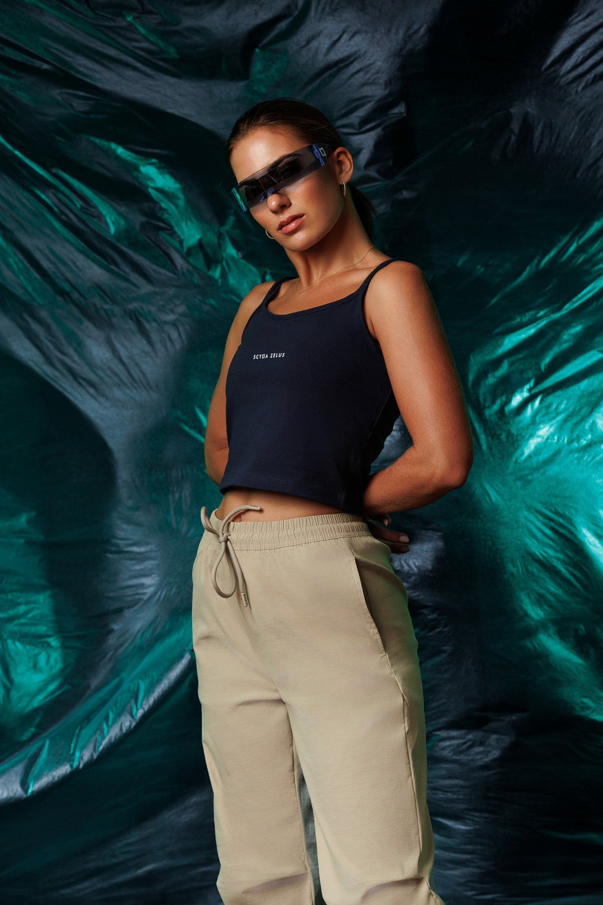 Syncra Twist Cammy Top