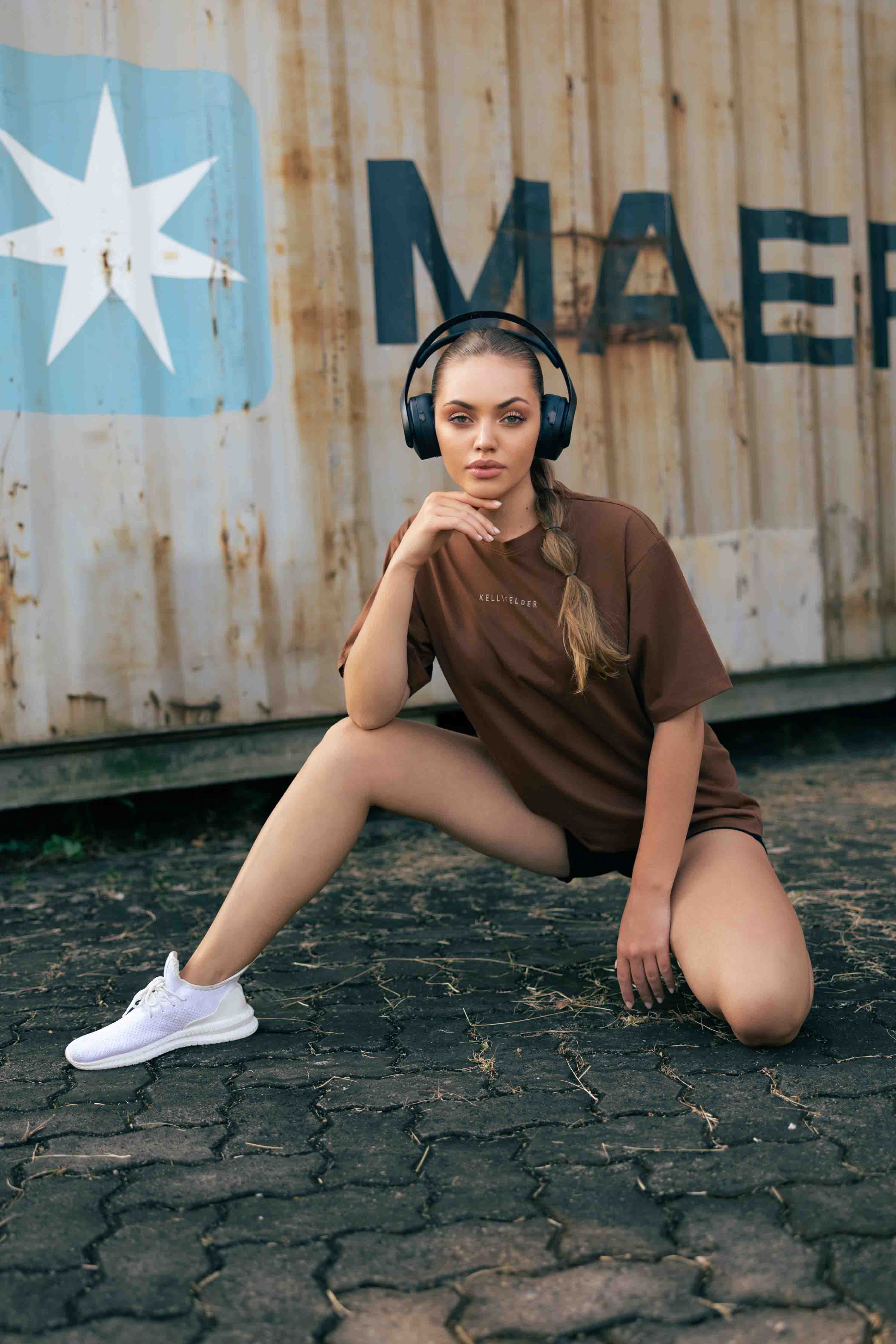 Flutter Forward Oversized T