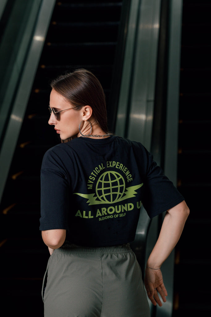 AROUND US SCYLLA CROP TOP