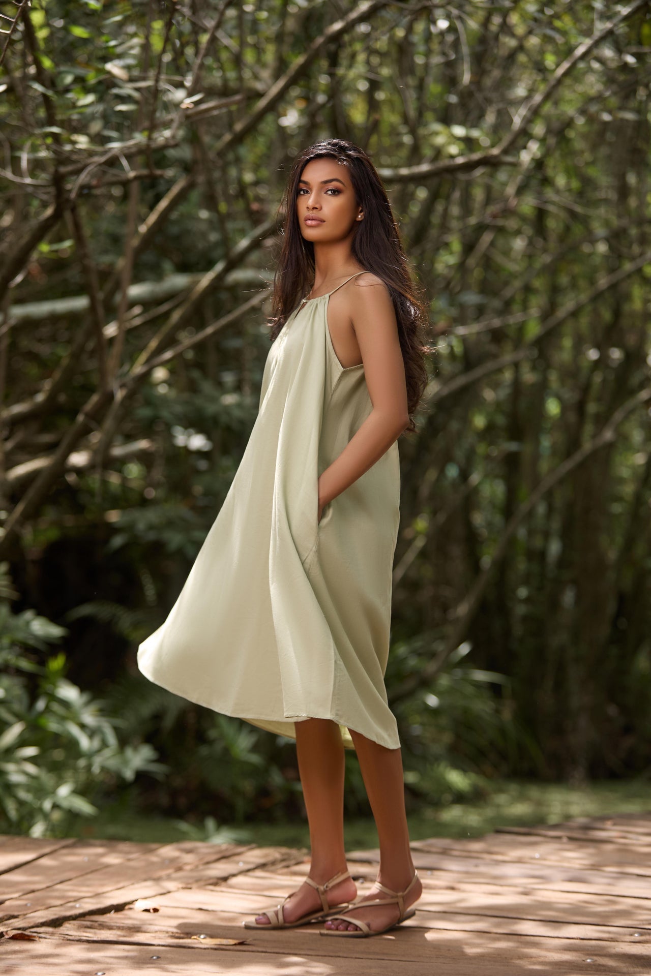 Lunara Bloom Linen Dress