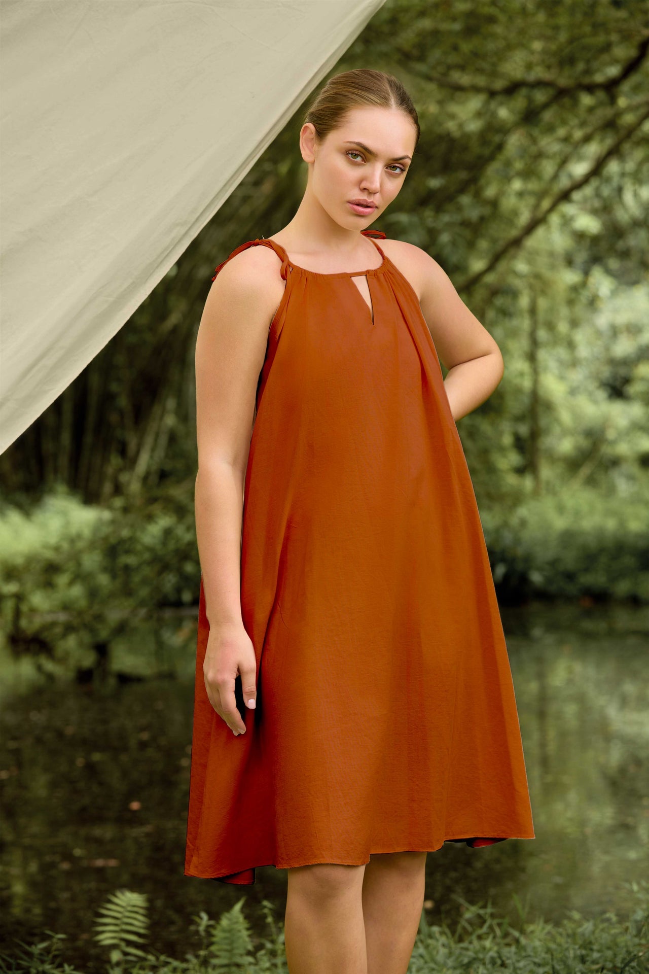 Lunara Bloom Linen Dress