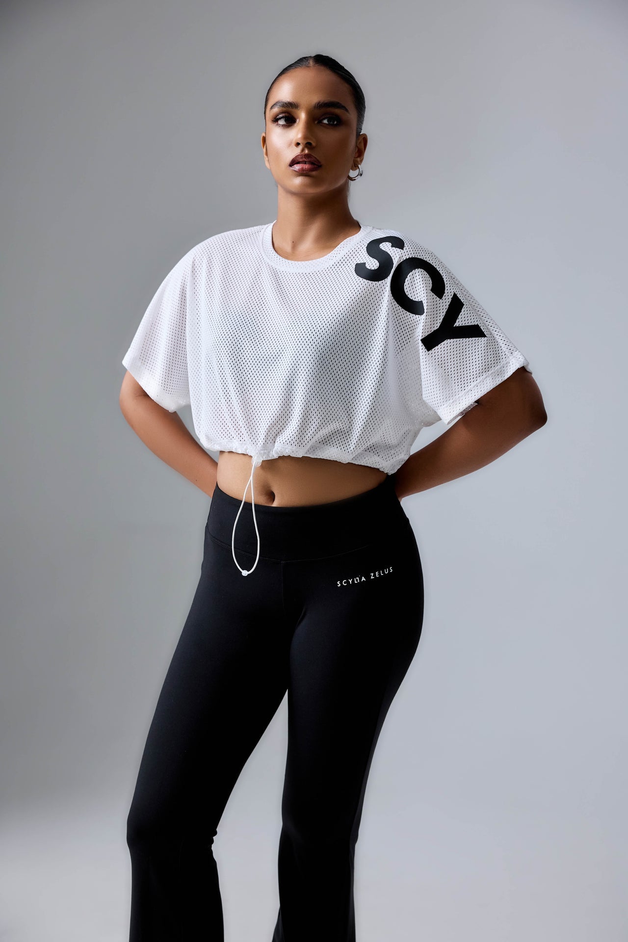 Scylla Flare Fit Legging