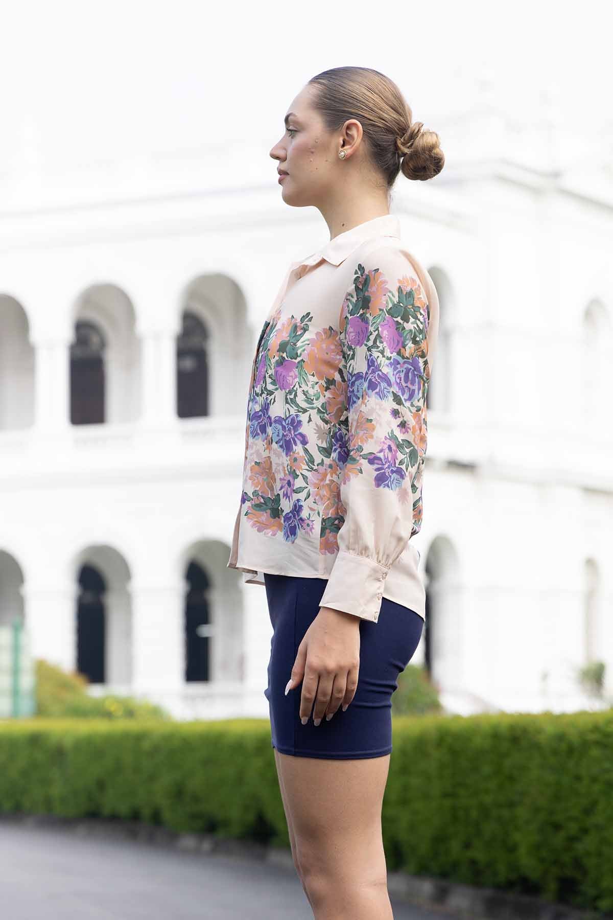 Florals And Sharp WW Top