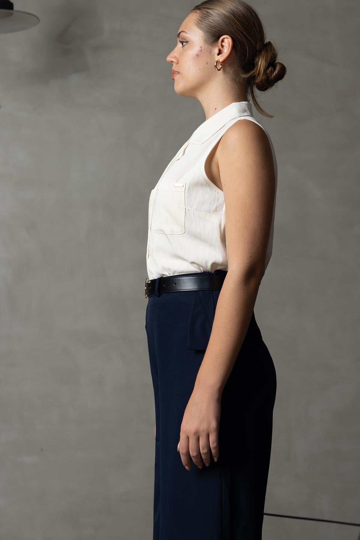 Simply Wear Sleevless Collared Top