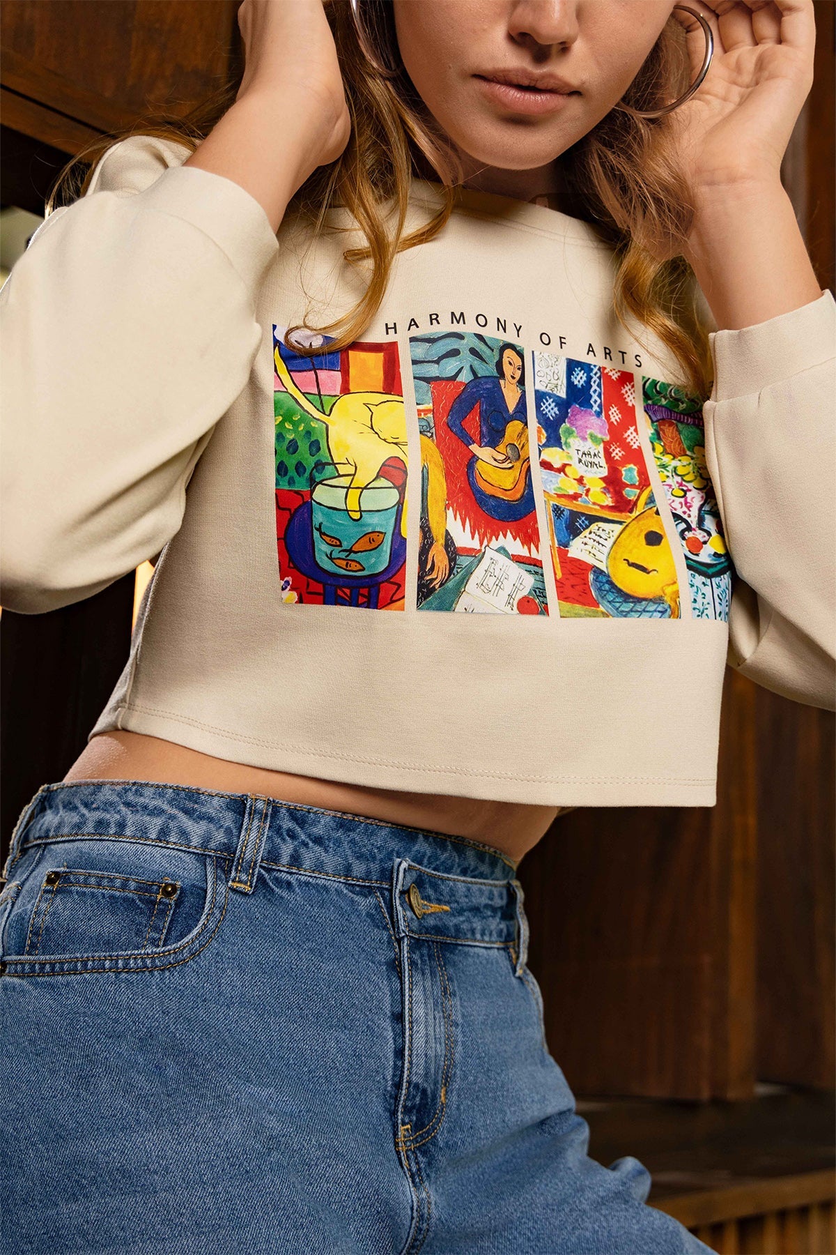 Graphic grooves crop top