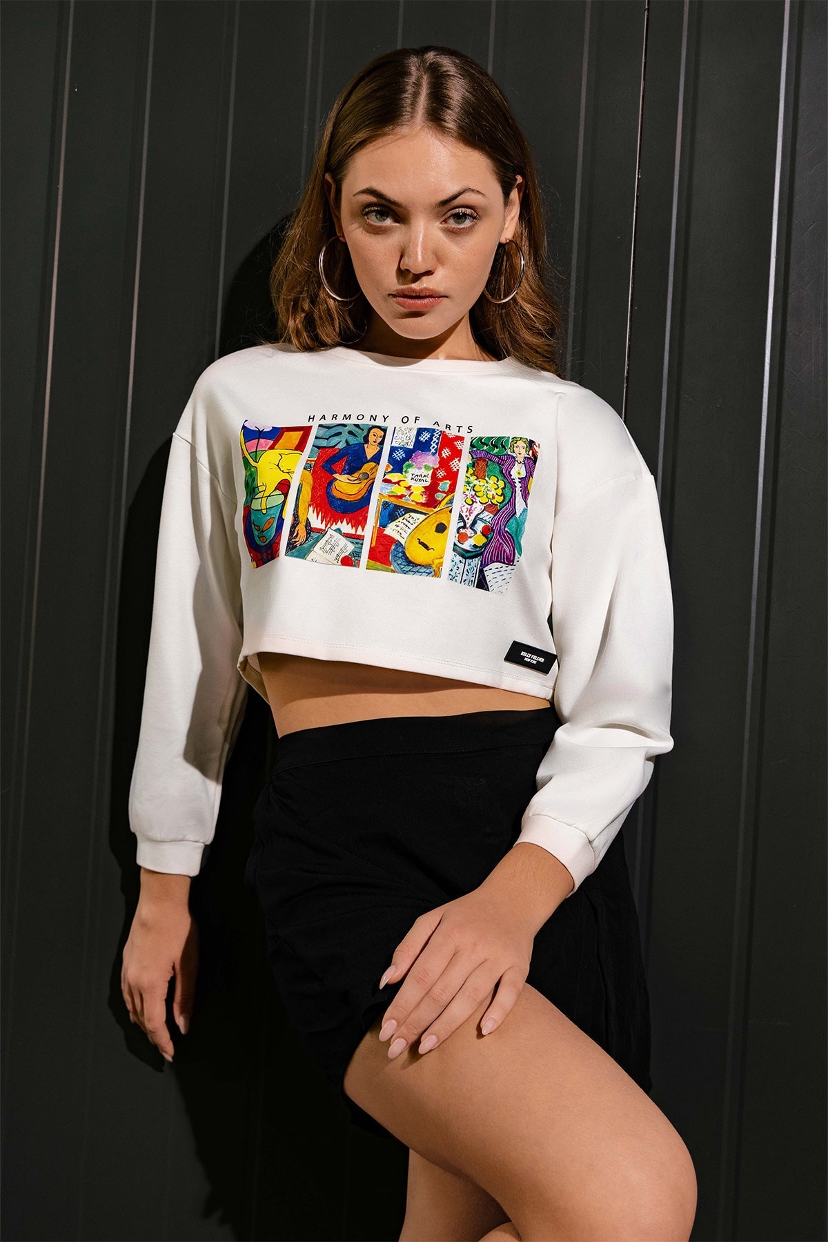 Graphic grooves crop top