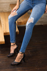 distressed skinny jean